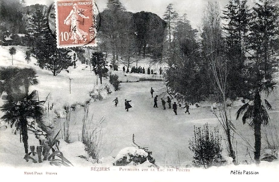 patineurs sur le lac des Poètes gelé à Béziers en janvier 1914