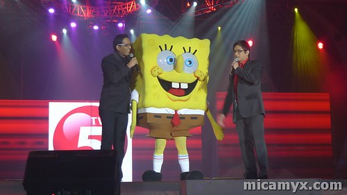 Paolo and Ryan plays with Spongebob
