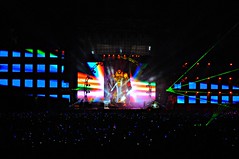 雌雄同體, D.N.A. Mayday World Tour 2010 变形DNA五月天世界巡回演唱会, Singapore National Stadium