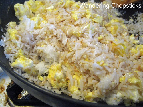 Com Chien Toi Trung (Vietnamese Garlic Fried Rice with Eggs) 7