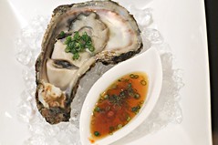 Raw oyster, Tatsuya, Goodwood Hotel