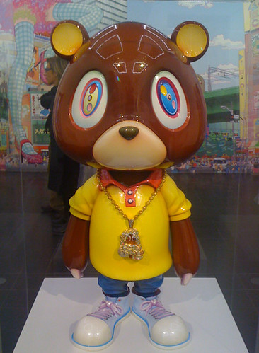 Takashi Murakami x Kanye West Bear Toy@Hamburger Kunsthalle 2010