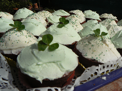 green cupcakes.jpg
