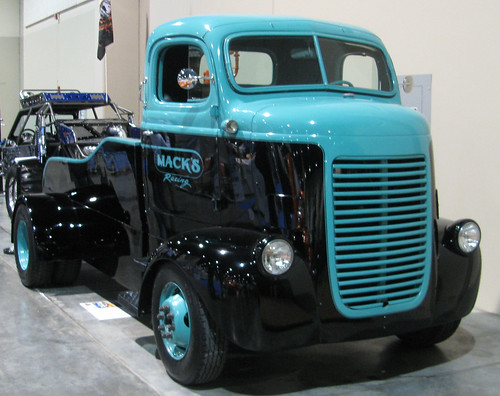 1942 Dodge COE Spotted at the 2010 Autorama One good looking truck