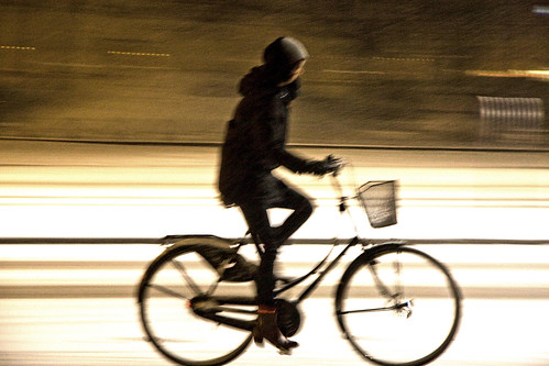 Copenhagen Snow Cycling Left to Right 02
