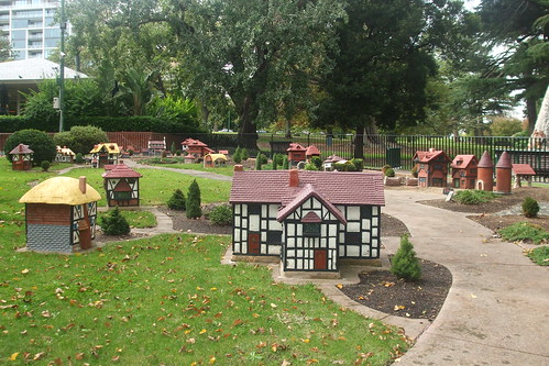 Model Tudor Village 6