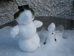 Snowmen on the garden table