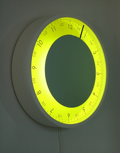 Solo Ora Wall Clock                 Tasarımcı : Enrico Azzimonti