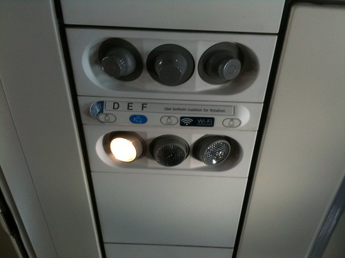On the plane - OMG Wifi