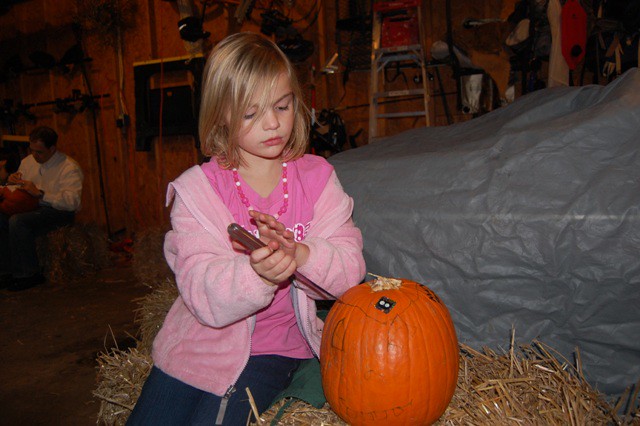 pumpkincarving1