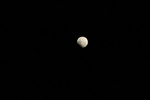 2010년 1월 1일 새벽 부분월식(lunar eclipse)