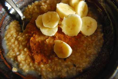 Steel-cut oatmeal with cashew butter, banana and cinnamon
