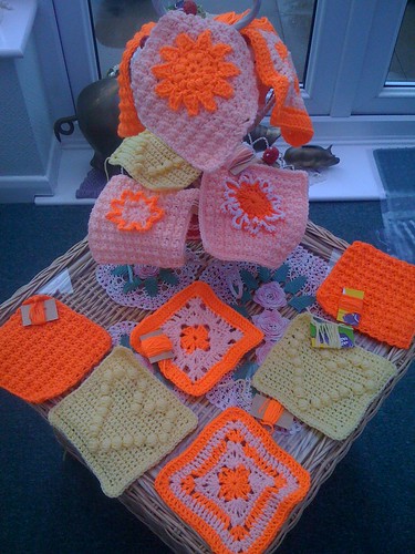 Maytauras (UK) (MSE Forum) very kindly sent me these beautiful Squares this morning. Thank you so much for Maytauras!