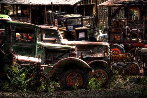 Oldies at King Gold Mine in HDR I