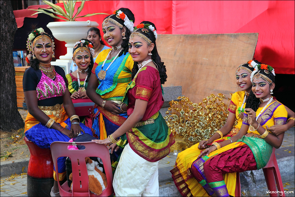 indian-dancers
