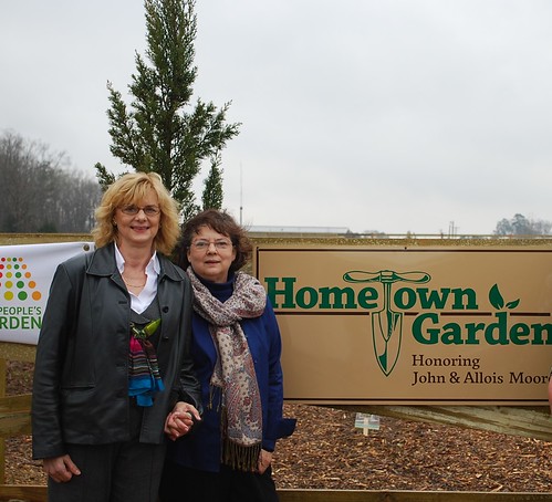 Jill Burkindine of Manhattan, Kan., and Jane Ray of Carthage, Texas, sisters, own the land where the more than one acre Hometown Garden is located at the USDA Service Center in Carthage. This is a unique garden. It’s a U.S. Department of Agriculture People’s Garden national initiative site. It also is the only privately owned initiative garden in the world. 