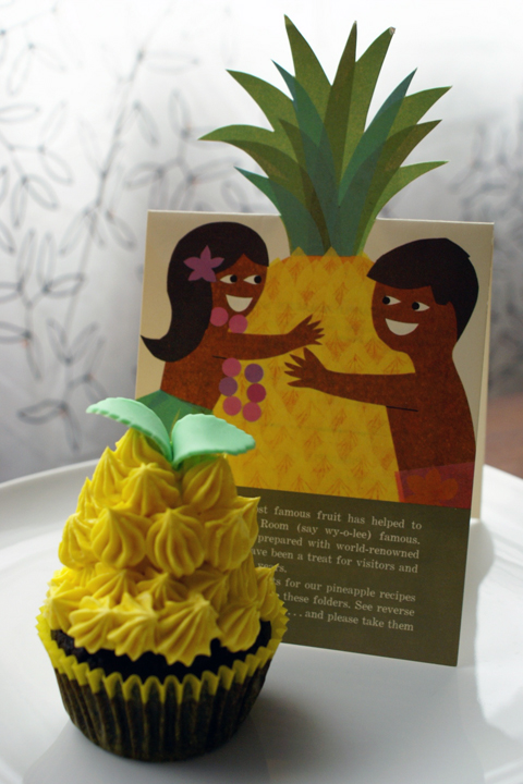 "pineapple" cupcake!