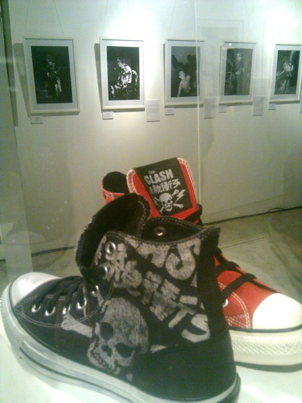 Converse the clash sneakers