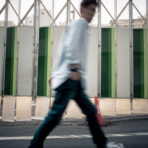 Walking and Jiving in Shibuya