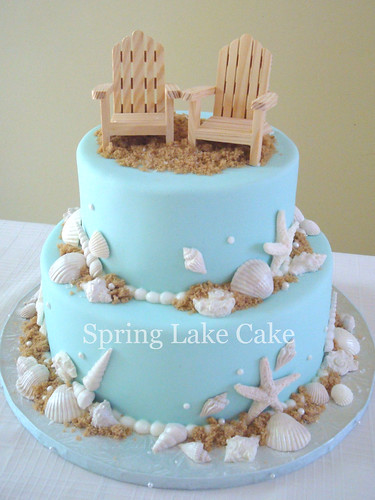 seashell and tiffany blue wedding cake