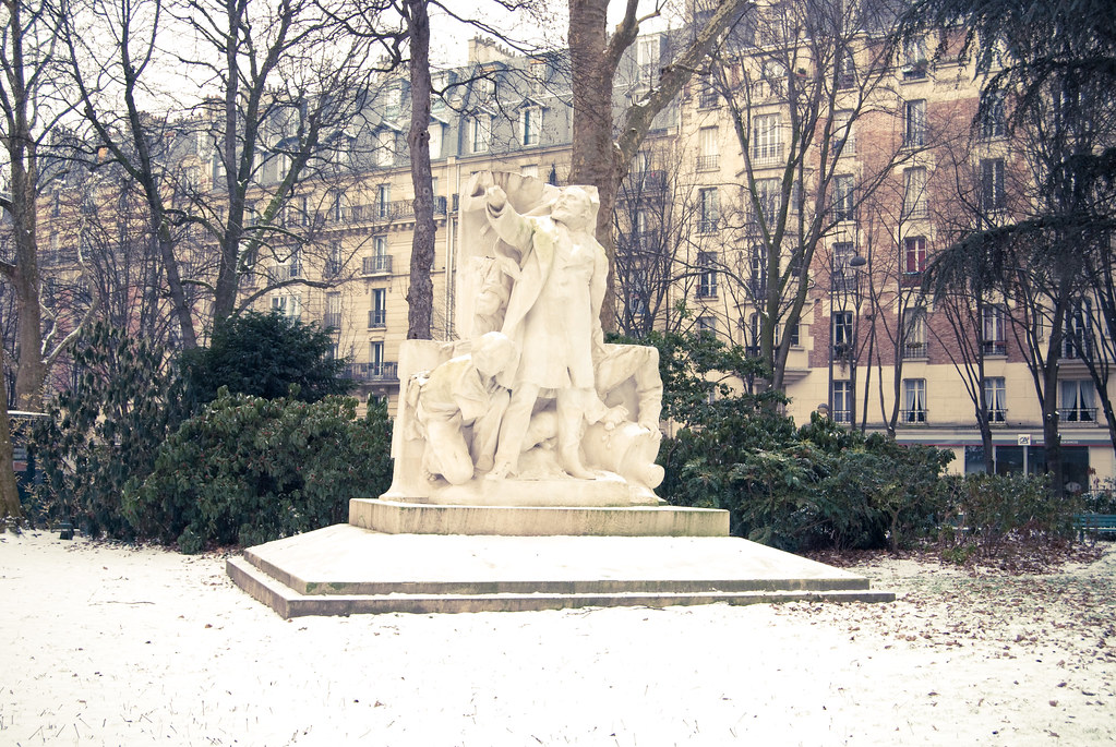 Statue de Léon Gambetta - Square Edouard Vaillant