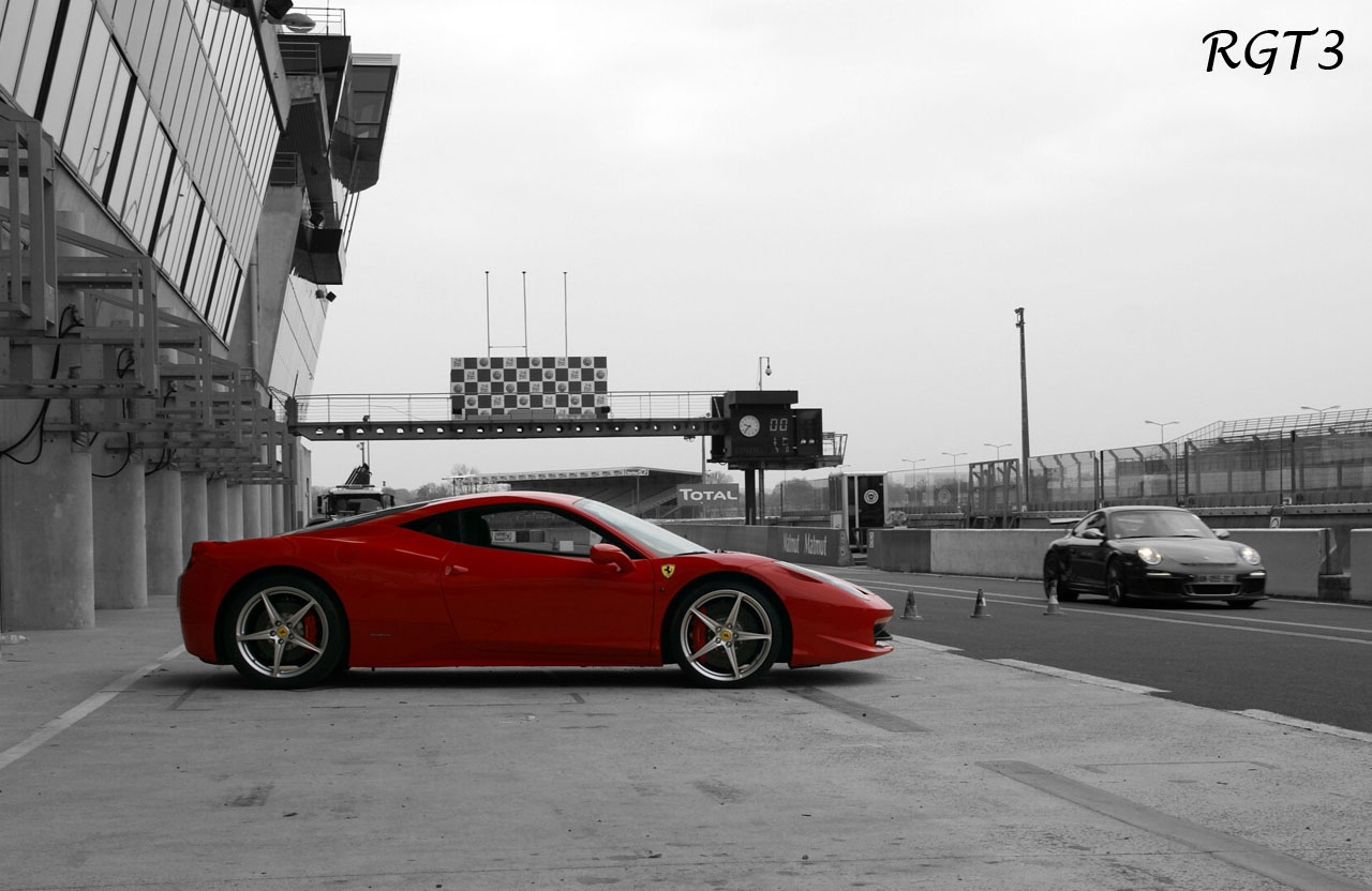 Ferrari 458 Italia go back