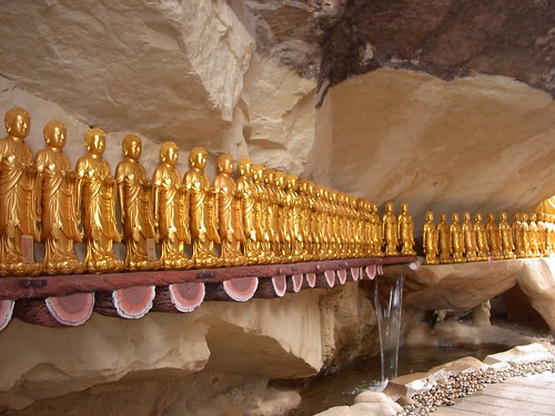 IM005322 Buddha Statues