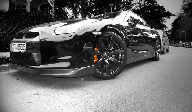 wallpaper widescreen awesome 600 spotting brembo gtr 1024 netbook nissangtr selectivecoloring 1024600 netbookwallpaper carspottingberlin