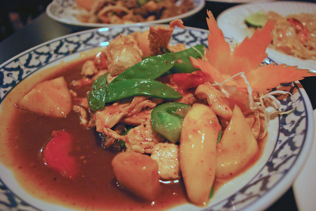 Bangkok Thai Cuisine Chicken Mango Paradise