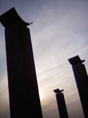 【写真】Pillars (DCC Leica M3)