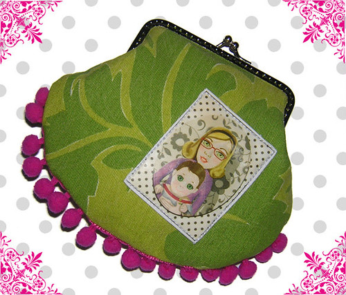 personalized purse for Laura by cicoria handmade.