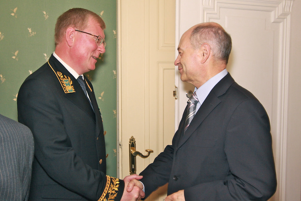 : Den Rossii 2010: Botschafter Igor Bratchikov und Ex-Botschafter Walter Fetscherin