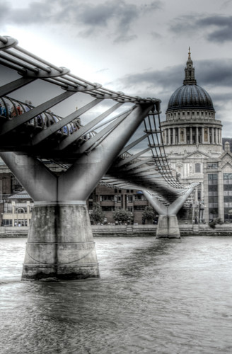 Millenium bridge. London. Puente del Milenio. Londres