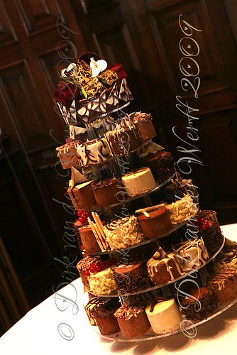 individual wedding cakes. INDIVIDUAL WEDDING CAKES