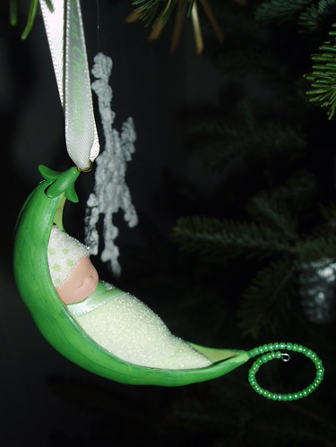 L's pea pod ornament