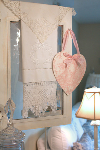 linen and lace por Romantic Home.