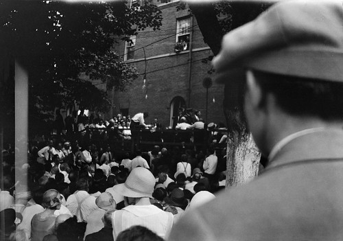 Clarence S. Darrow interrogating William Jennings Bryan, Scopes trial, Dayton, Tennessee, July 20, 1