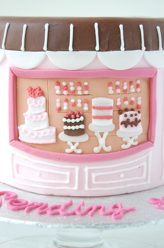 A Baby Shower - Chic Mommy cake (closeup window)