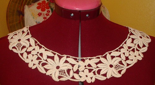 machine made lace collar