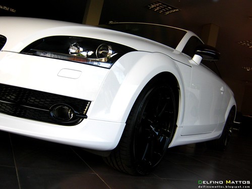 audi tt 2011 blogspotcom. Audi TT White Edition