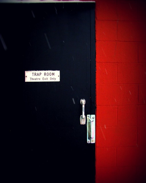 trap room. by deadbetty