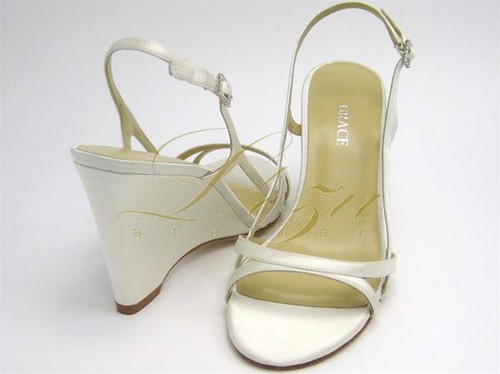 Bridal shoes wedge of silk