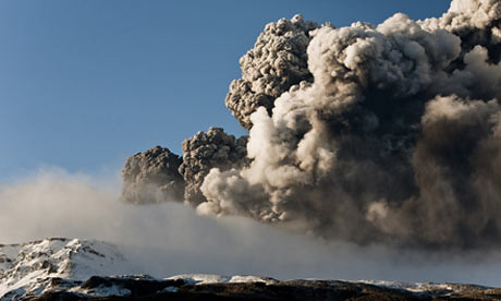 Volcano-Erupts-In-Iceland-004 (by StarbuckGuy)
