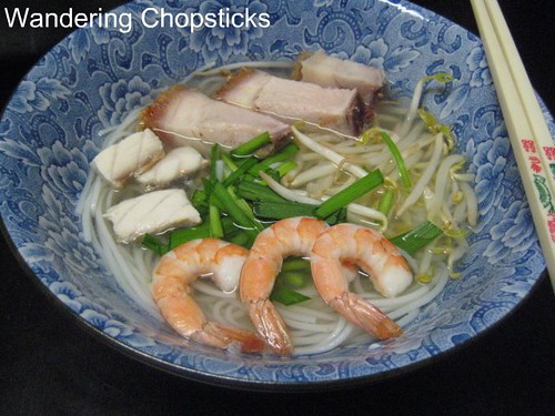 Bun Nuoc Leo Soc Trang (Vietnamese Rice Vermicelli Noodle Soup in Savory Broth with Fish, Roast Pork, and Shrimp) 1