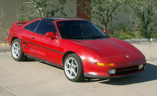 800px-Toyota_mr2_sw20_front_left_3