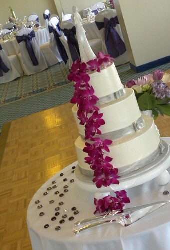 Purple Silver Wedding Cake Carolina Cakes Confections Shell Island 