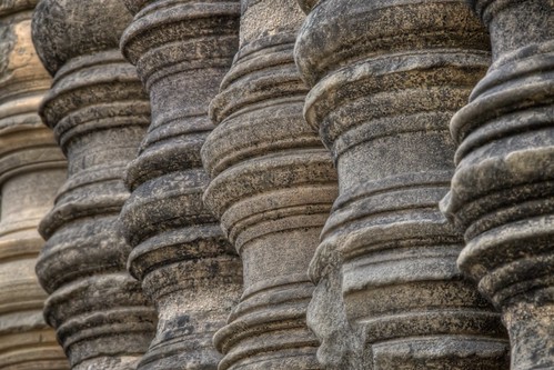 Sandstone Columns at Banteay Samre?