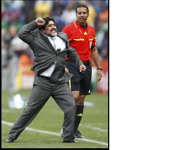 Diego Maradona saco corbata celebra gol mundial