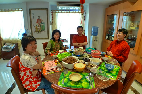 Family + Kai Fai = Family Reunion dinner 2010