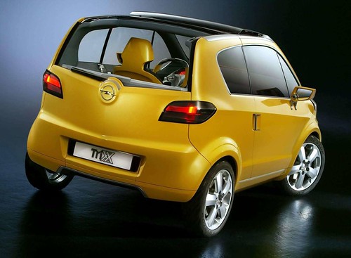 Opel Trixx trasera